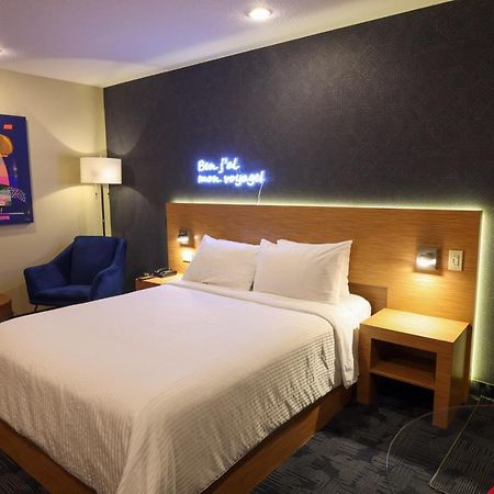 Le Fabreville Motel & Suites Laval Luaran gambar